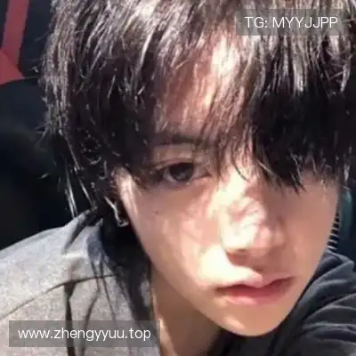 荣杏暖